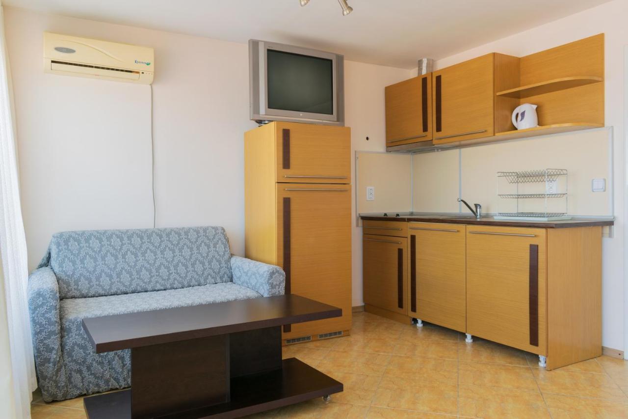 Guest House Eos Sozopol Exterior photo